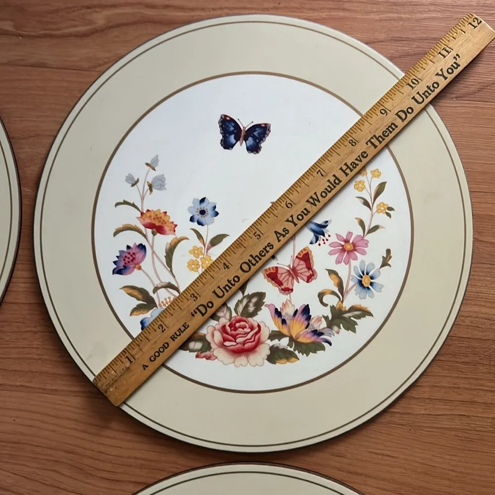 Vintage 80’s Aynsley Cottage Garden Round Placemats